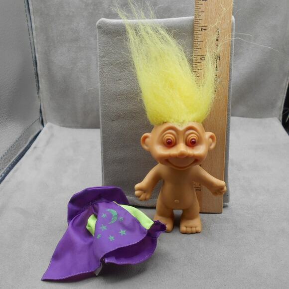 Vintage Toymax 1992 Wizard Troll Doll Eye's Light Up Yellow Hair No Sound - Picture 3 of 10